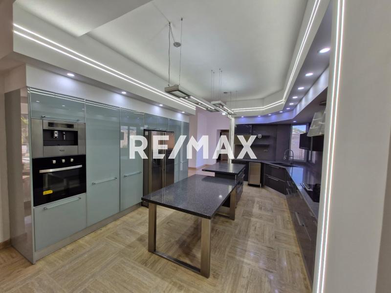 Casa de Lujo en Venta, Conjunto Residencial Amantea.