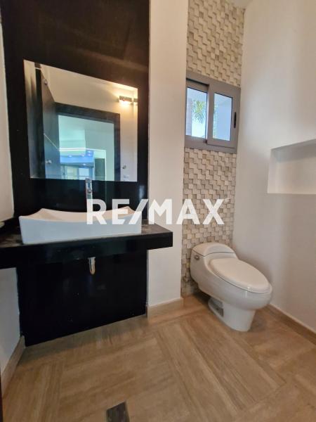 Casa de Lujo en Venta, Conjunto Residencial Amantea.