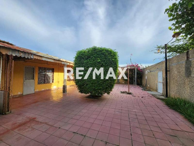 CASA EN VENTA JUDIBANA
