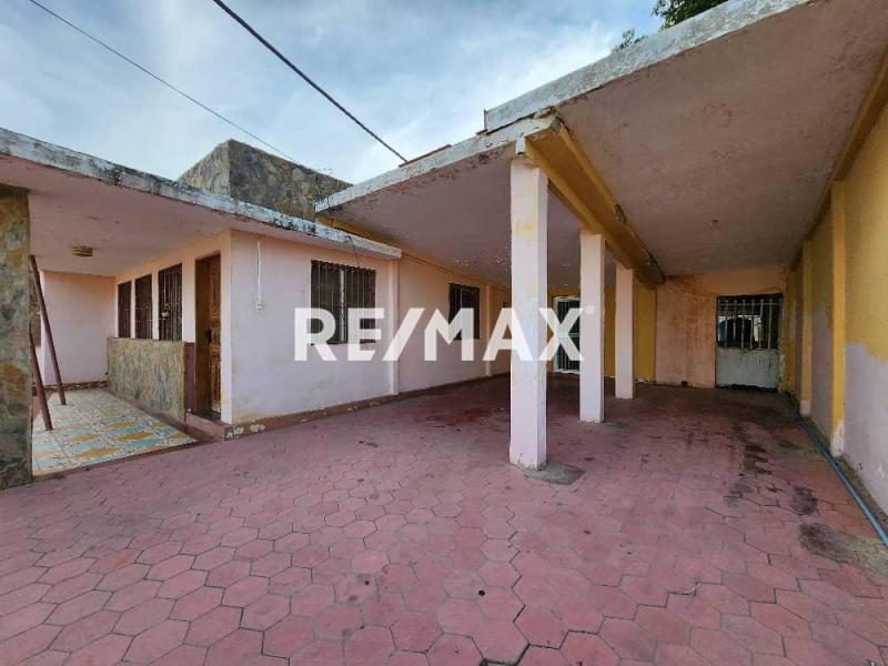 CASA EN VENTA JUDIBANA