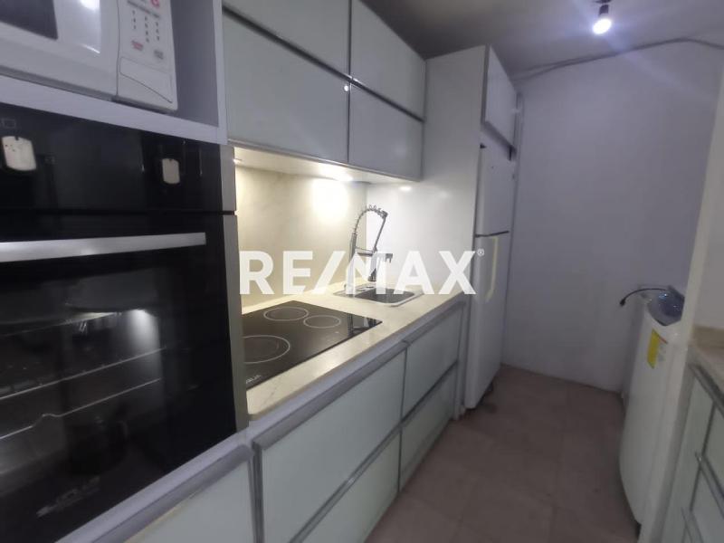 APARTAMENTO EN ALQUILER BALCONES DE PARAGUANA II
