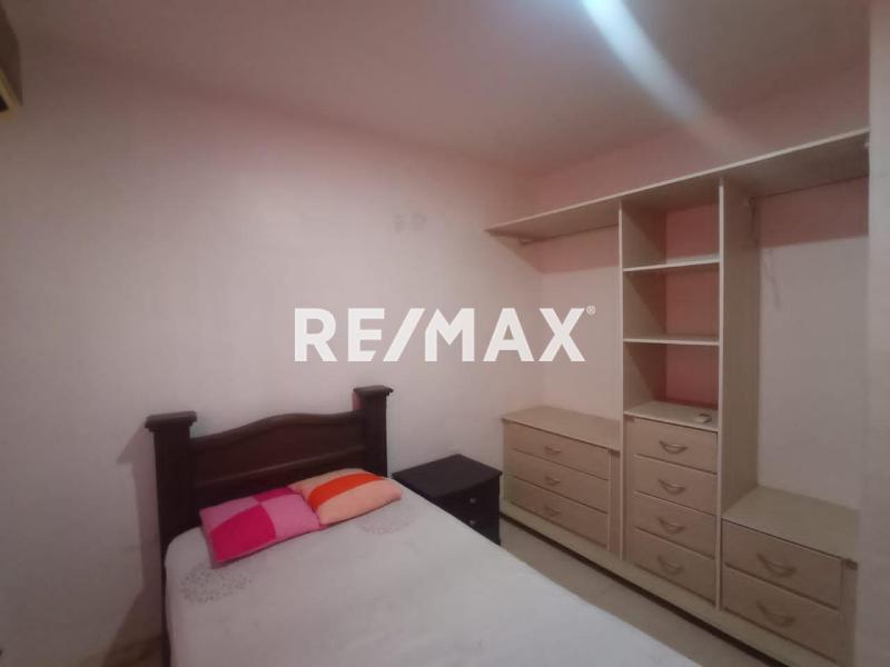 APARTAMENTO EN ALQUILER BALCONES DE PARAGUANA II
