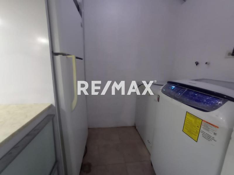 APARTAMENTO EN ALQUILER BALCONES DE PARAGUANA II