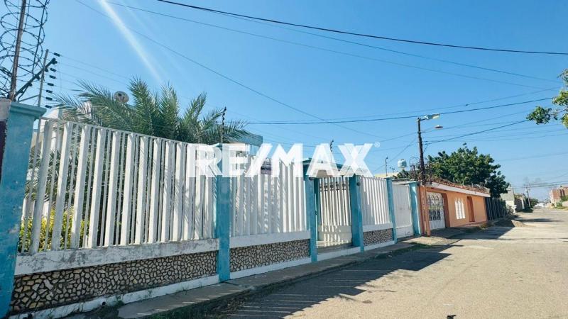 Casa en Venta en Urb. Santa Fe.