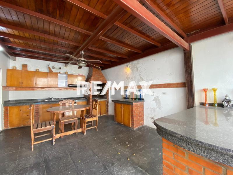 2 Town House en Venta Urb. Zarabón.