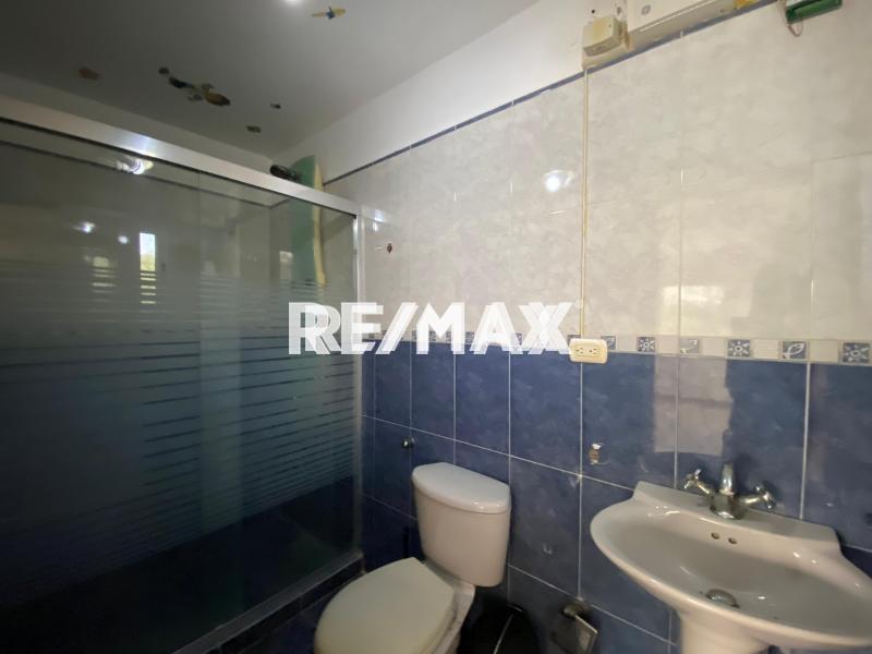 2 Town House en Venta Urb. Zarabón.