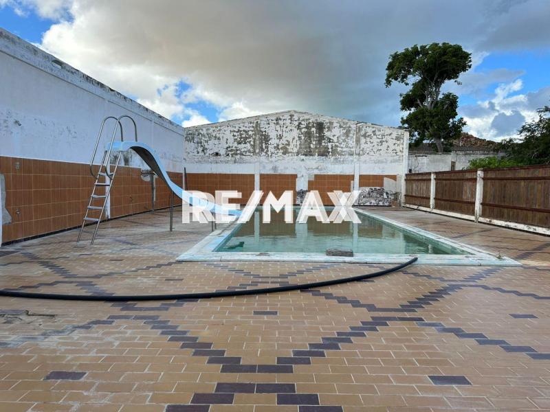 Casa en Venta, Urb. Santa Irene.