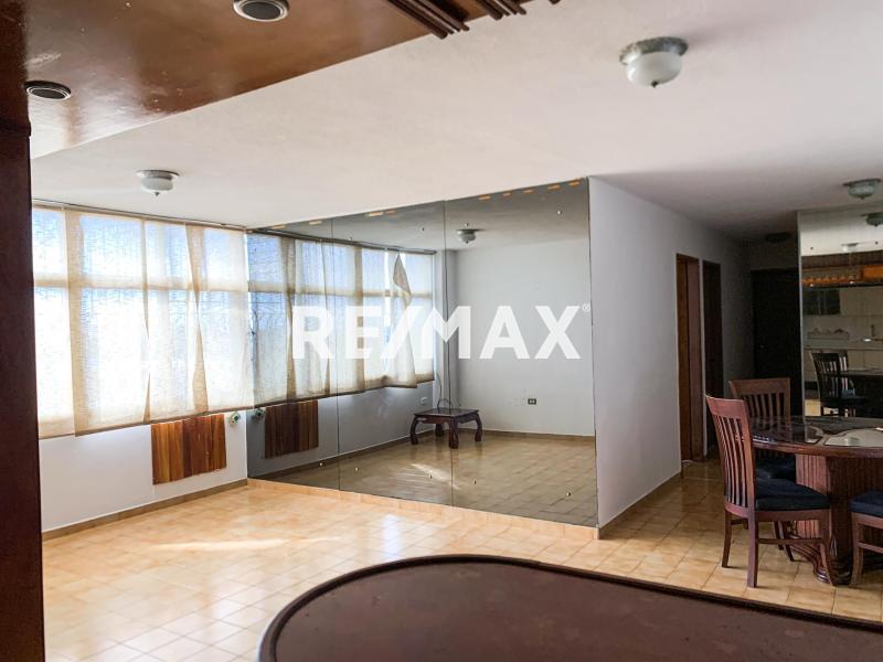 Apartamento en Alquiler, Santa Irene Piso 1