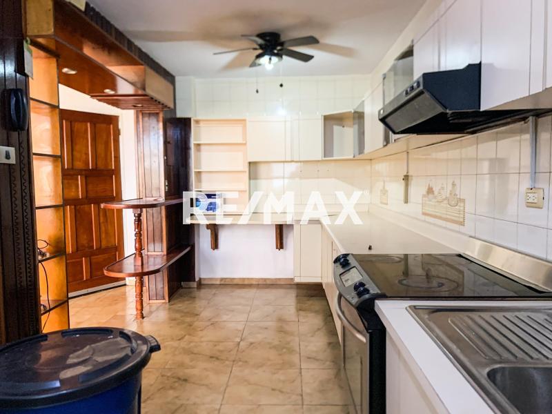 Apartamento en Alquiler, Santa Irene Piso 1