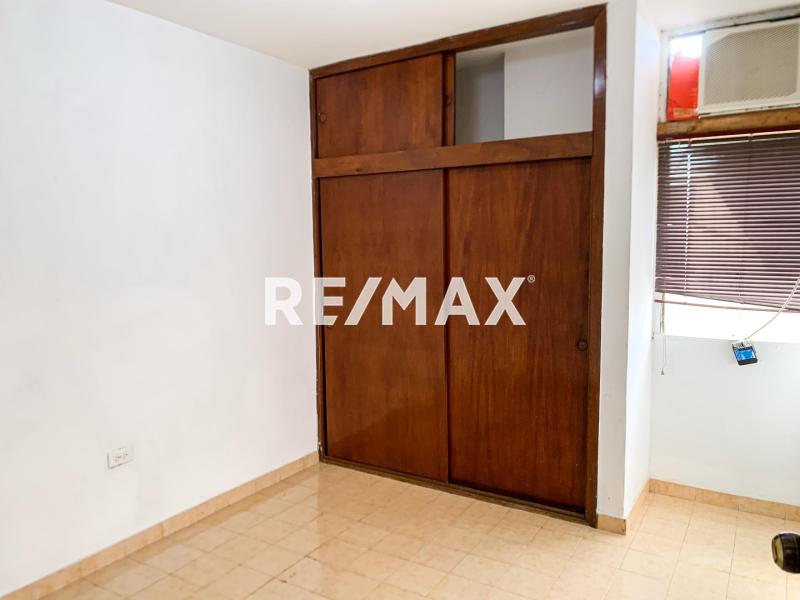 Apartamento en Alquiler, Santa Irene Piso 1