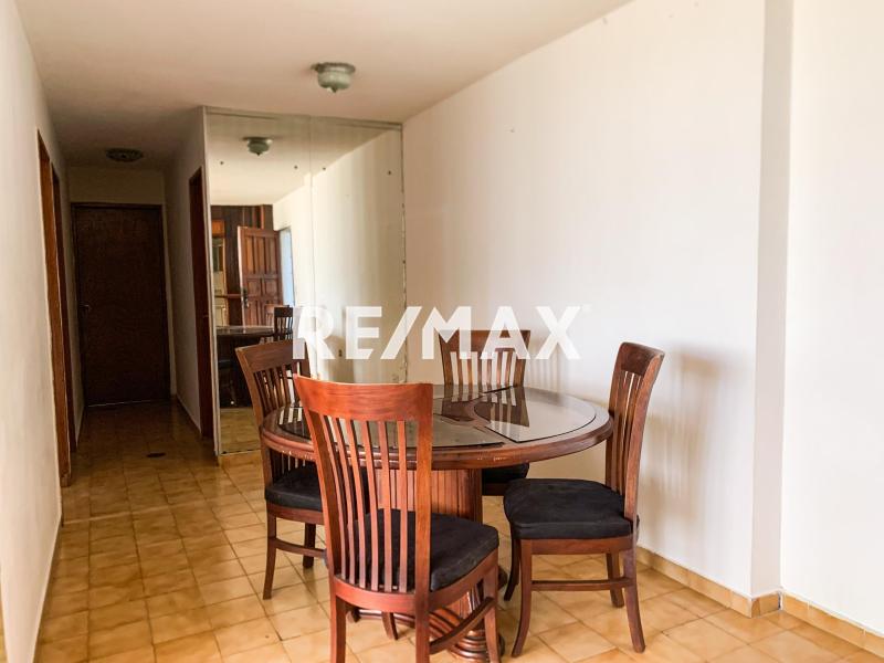 Apartamento en Alquiler, Santa Irene Piso 1