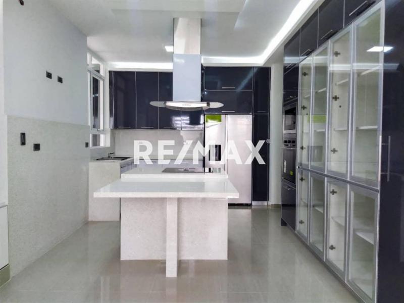 Townhouse en Venta, Conj. Res. Jardín Las Virtudes.