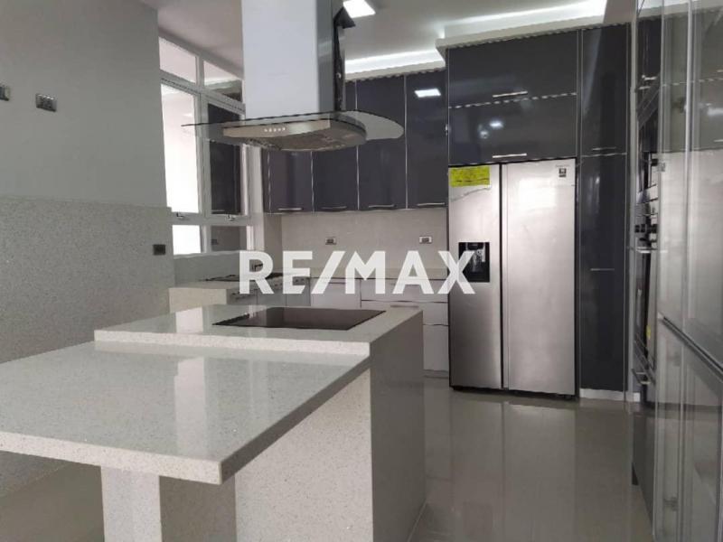 Townhouse en Venta, Conj. Res. Jardín Las Virtudes.