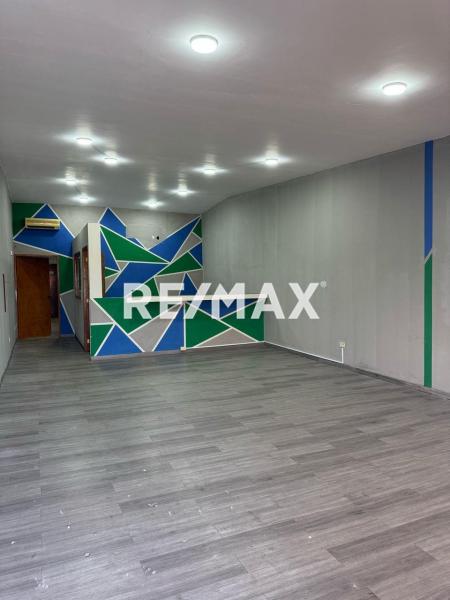 Local en venta. Puerta Maraven