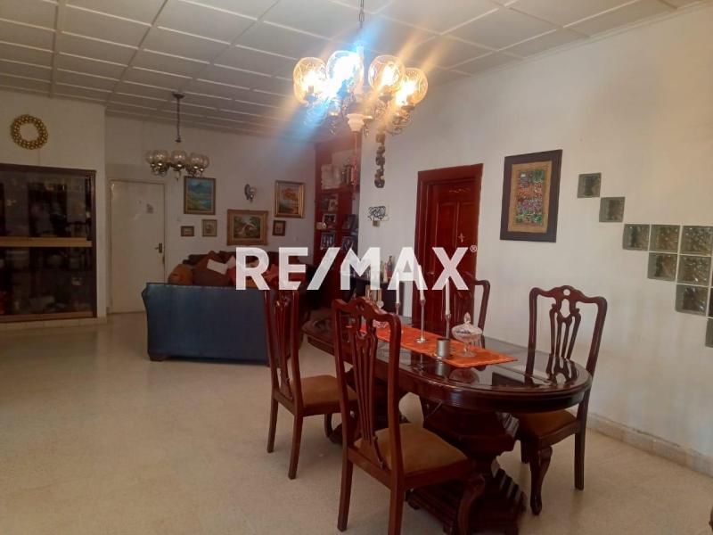 Casa en Venta, Urb. Zarabon.