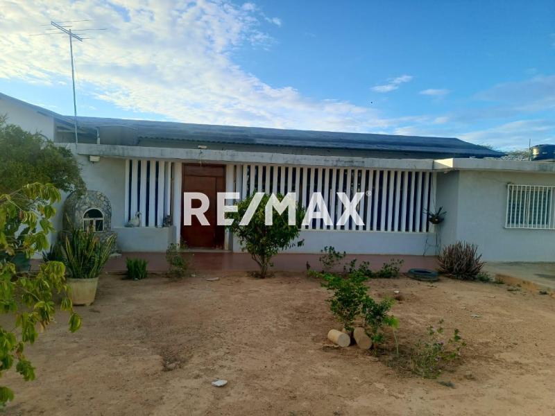 Casa en Venta, Urb. Zarabon.
