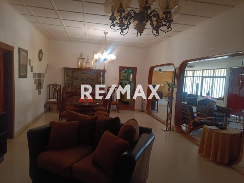 Casa en Venta, Urb. Zarabon.