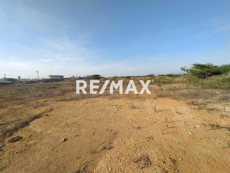 TERRENO EN VENTA, PUERTA MARAVEN