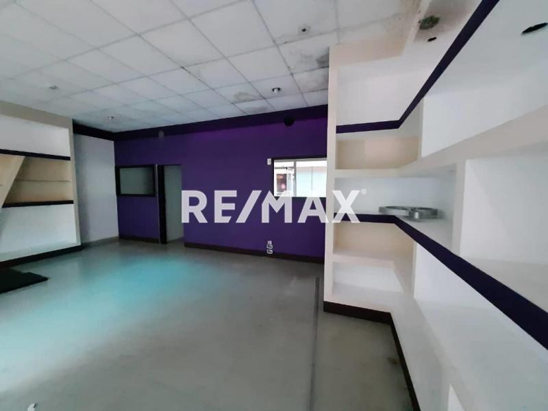 Local Comercial en Venta, Centro Comercial Ciudad del Viento, Punto Fijo.