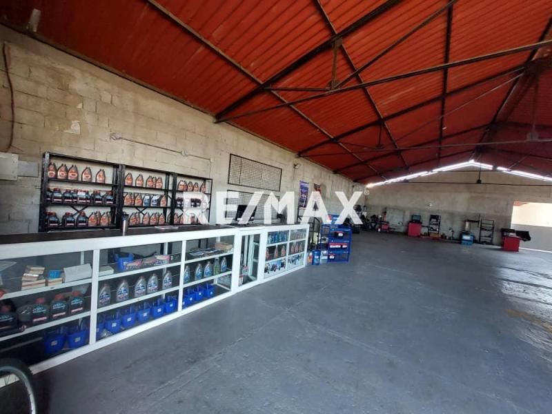 Galpon en Venta, Av. Bolivar, Zona Franca.
