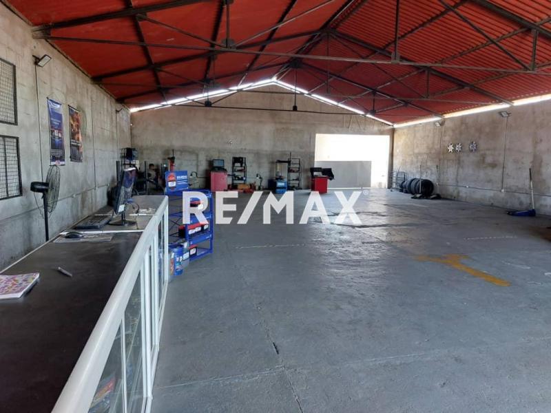 Galpon en Venta, Av. Bolivar, Zona Franca.