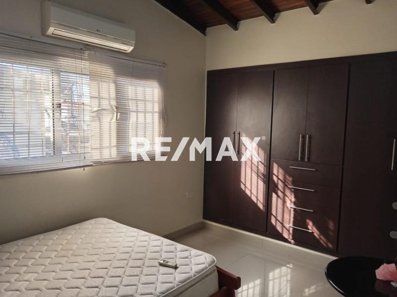 Casa en Alquiler, Conjunto Residencial Encerinela, Puerta Maraven.