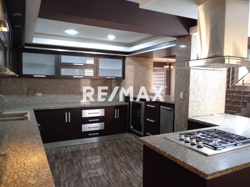 Casa en Alquiler, Conjunto Residencial Encerinela, Puerta Maraven.