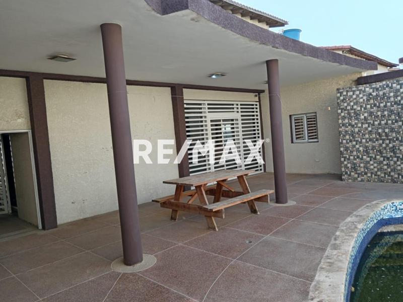 Casa en Alquiler, Conjunto Residencial Encerinela, Puerta Maraven.