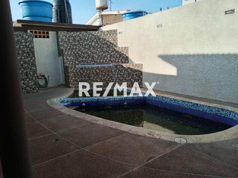 Casa en Alquiler, Conjunto Residencial Encerinela, Puerta Maraven.