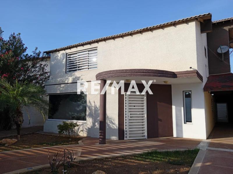 Casa en Alquiler, Conjunto Residencial Encerinela, Puerta Maraven.
