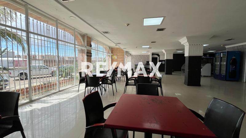 Local en Alquiler con Mobiliario