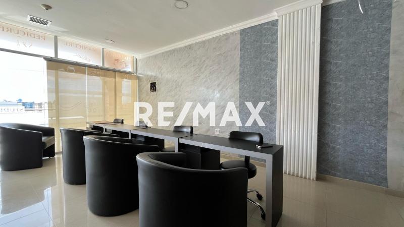 Local Comercial (Peluquería) en Alquiler