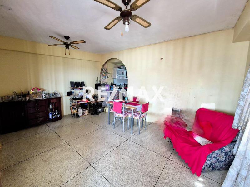 En Venta Apartamento Residencias las 3 Carabelas piso # 1