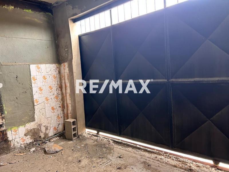 SE VENDE LOCAL EN PUERTA MARAVEN