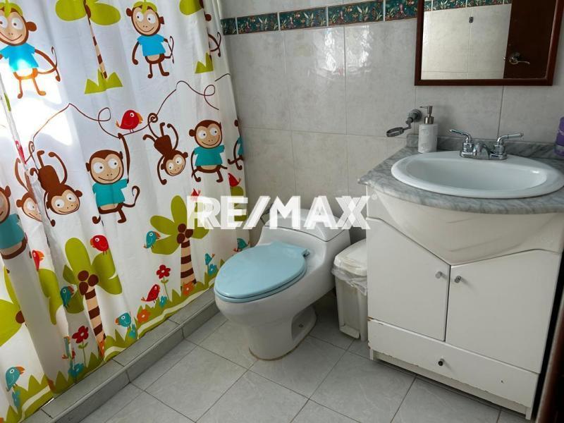 EN VENTA, HERMOSA CASA EN JUDIBANA