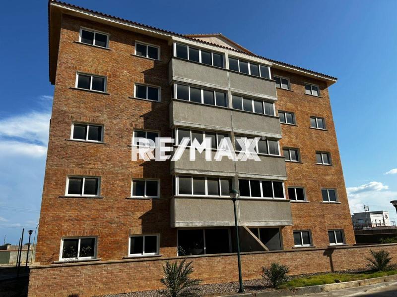 SE VENDE APARTAMENTOEN OBRA GRIS EN SAN ROMAN