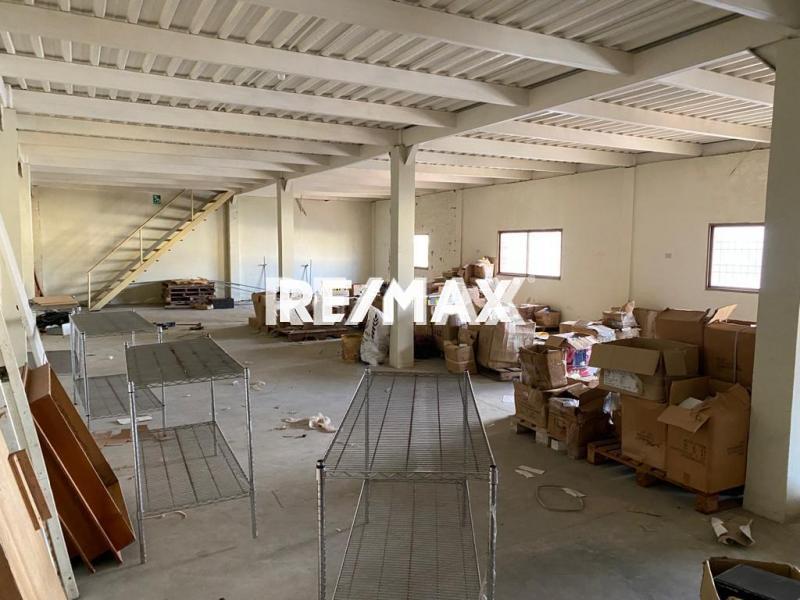 Edificio en Venta, Centro de Punto Fijo.