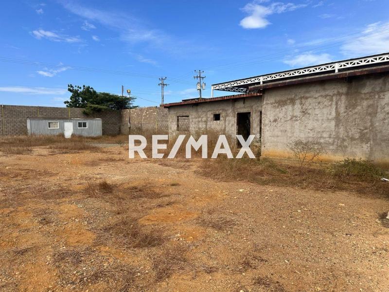 Galpón en Venta, Sector La Pedrera