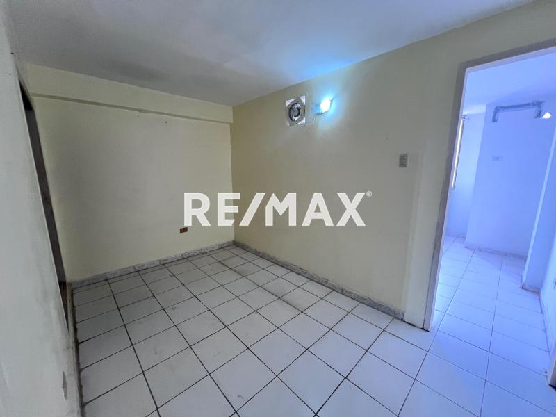 Apartamento en venta. Santa Irene.