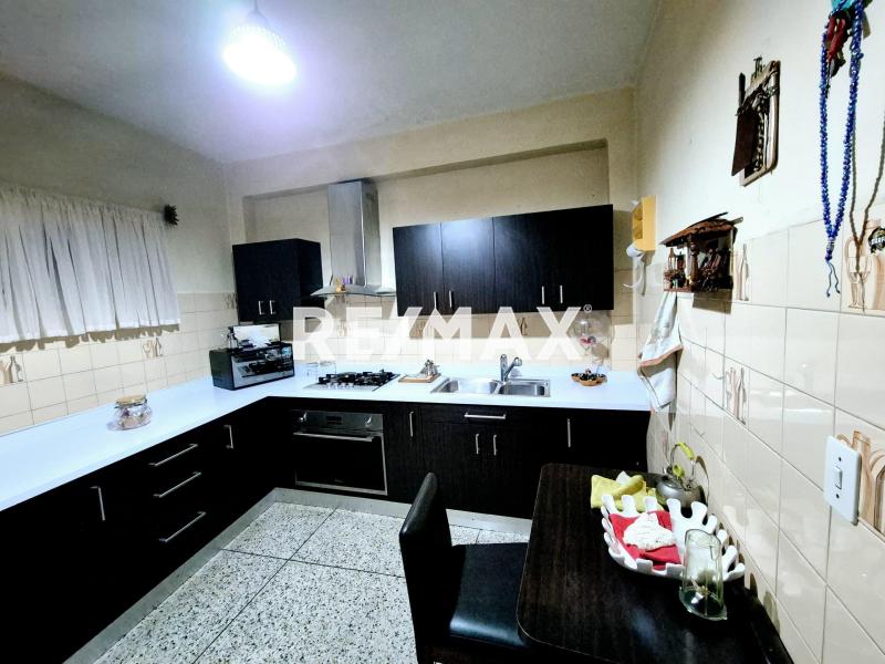 En Venta Apartamento Edif. Domingo Centro de Punto Fijo