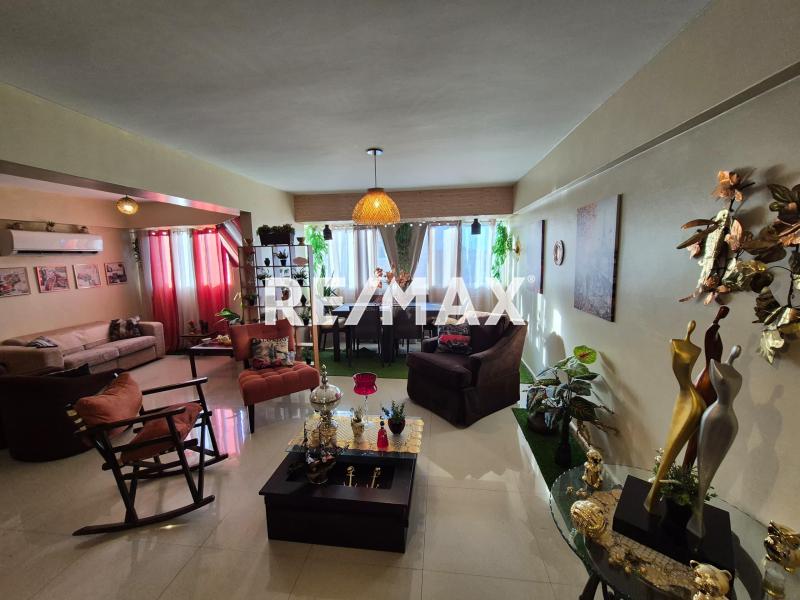 En Venta Apartamento Residencias San Roman