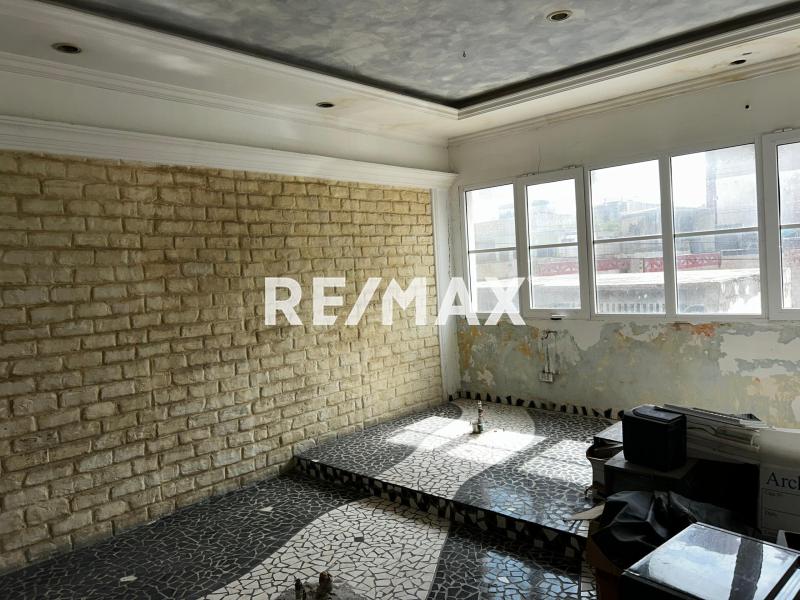 Edificio comercial en venta, centro de Punto Fijo
