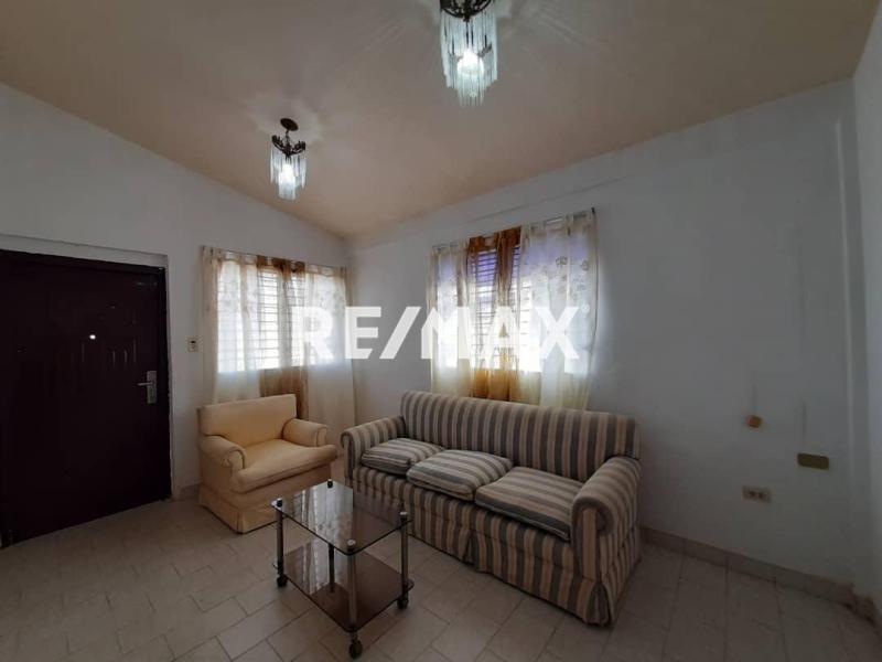 Casa en Alquiler, Santa Irene.