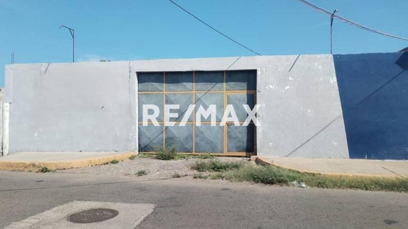 Galpón en Venta, Caja de Agua, Punto Fijo