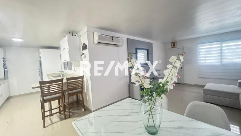 Casa Quinta en Alquiler, Conjunto Residencial Virgen del Valle, Puerta Maraven.