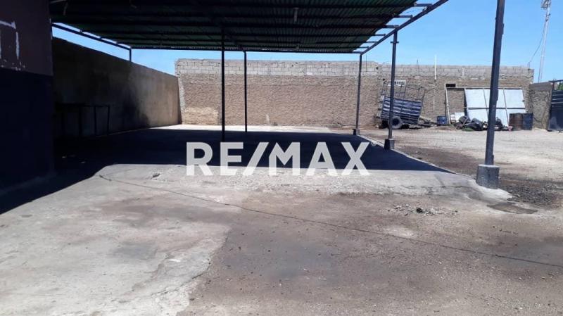 Local en Venta, Avenida Ollarvides, Puerta Maraven.