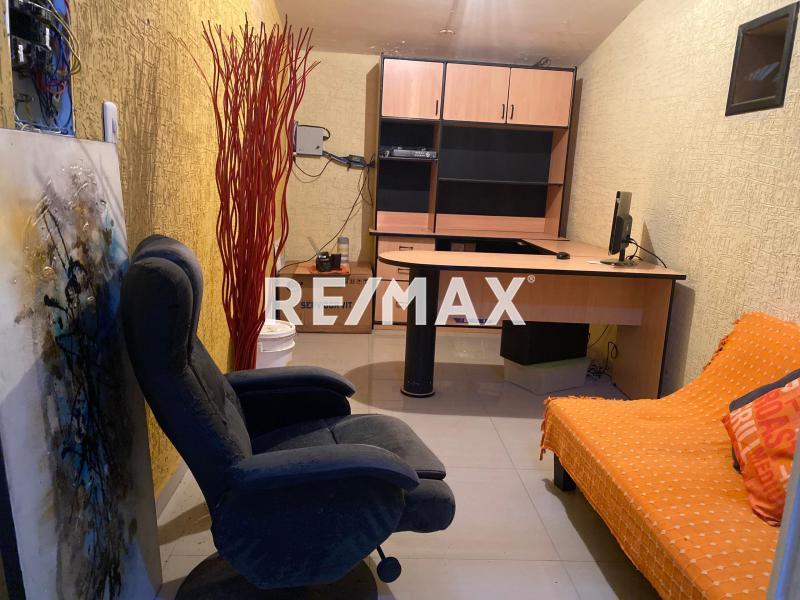 Local Comercial Puerta Maraven