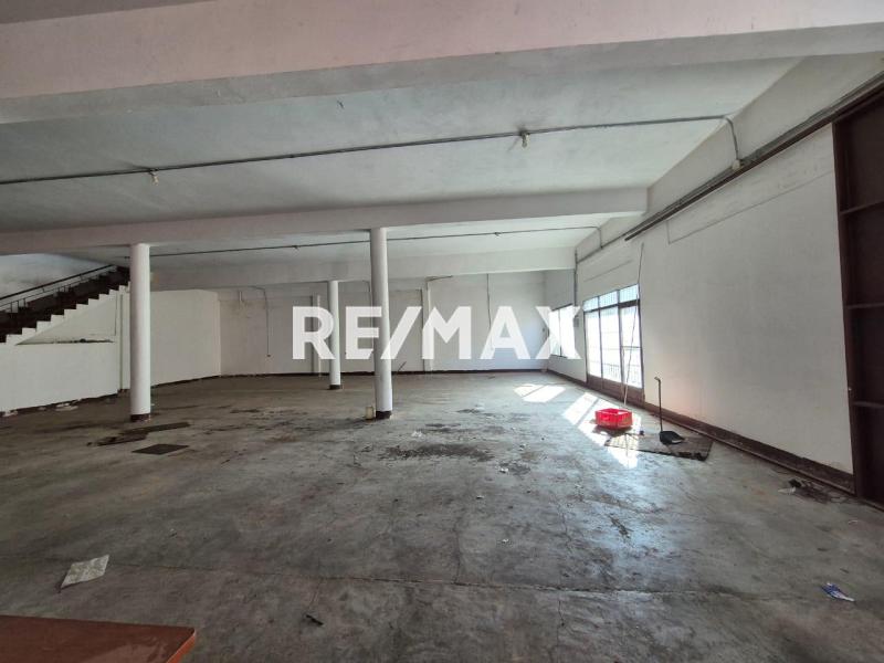 En Venta Edificio Comercial Centro de Punto Fijo