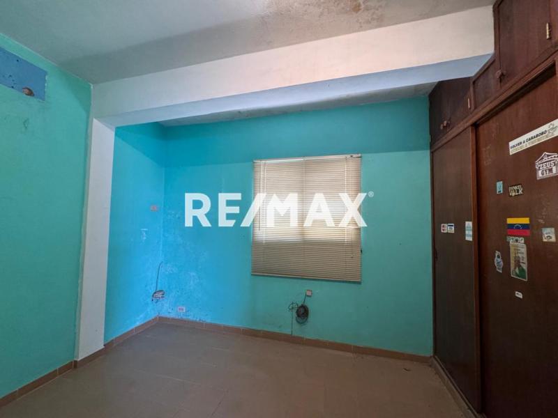 Apartamento en Venta. Caja de Agua. Punto Fijo