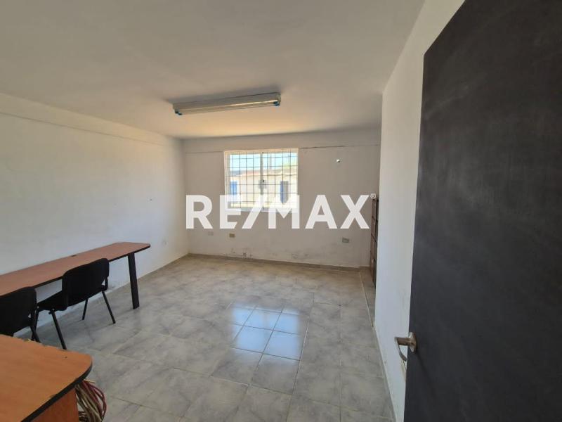 En Venta Galpon Industrial Av. Ollarvides